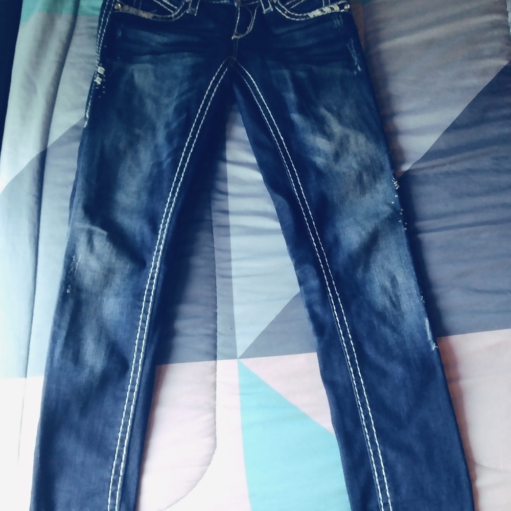 Rock rival skinny jeans super cute